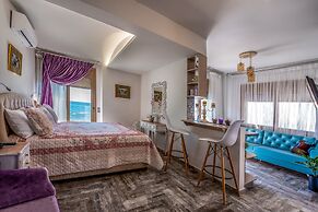 Elimia Suites & Studios