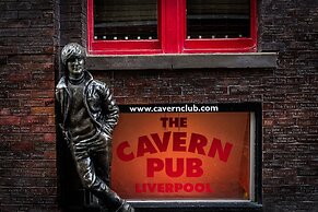 SGT Pepper’s Apartments