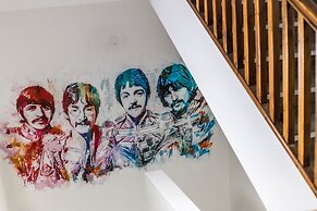 SGT Pepper’s Apartments
