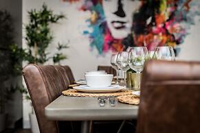 SGT Pepper’s Apartments