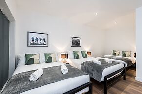 SGT Pepper’s Apartments