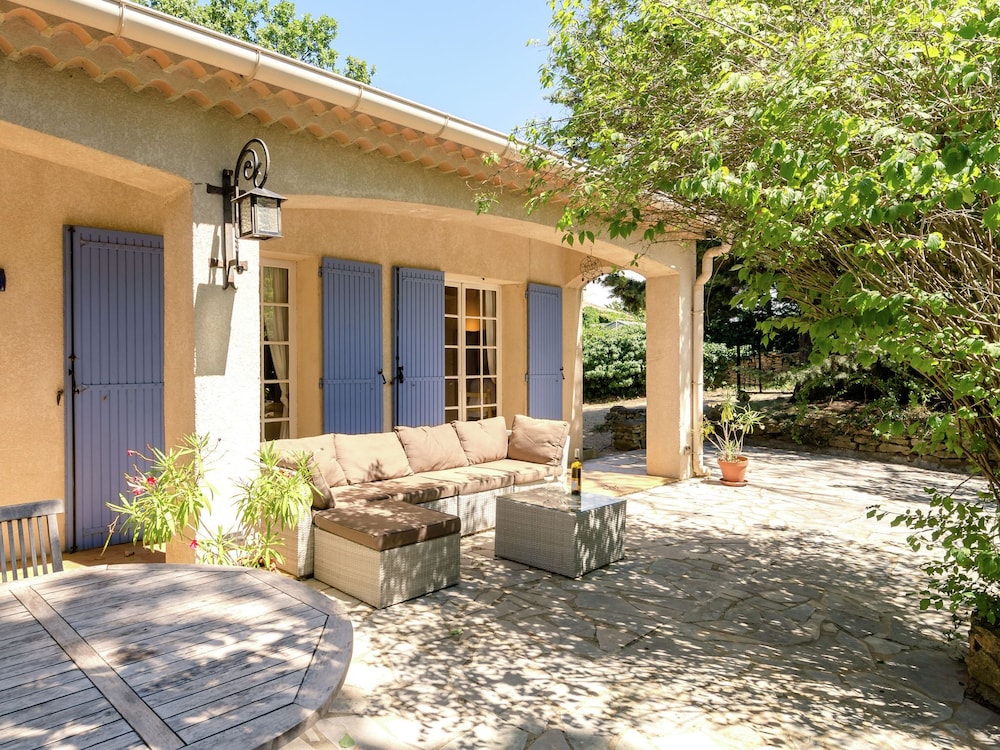 Child-friendly Villa With Pool