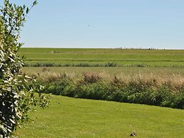 Lovely Holiday Home in Texel near Sea