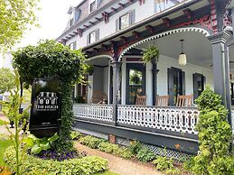 The Hugh Boutique B&B