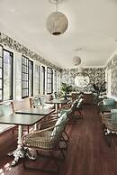 The Hugh Boutique B&B