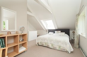 Peaceful Dune Retreat With Garden