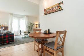 Peaceful Dune Retreat With Garden