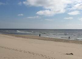 Peaceful Dune Retreat With Garden