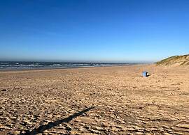 Peaceful Dune Retreat With Garden