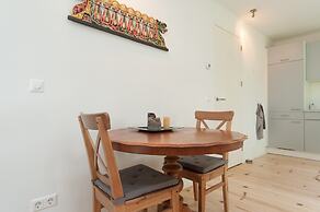 Peaceful Dune Retreat With Garden