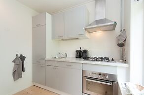 Peaceful Dune Retreat With Garden