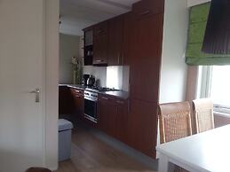 Cozy Chalet with Dishwasher near Wadden Sea