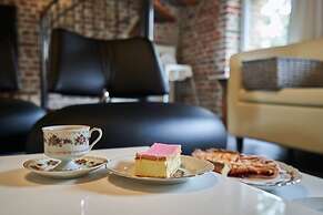 Villa in Mesch With Garden