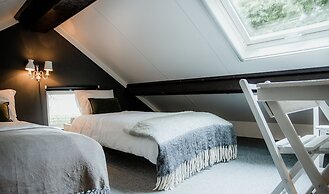 Spacious Farmhouse near Forest in Heeze-Leende