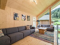 Amazing Chalet With Whirlpool