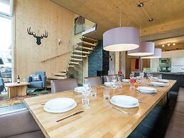 Amazing Chalet With Whirlpool