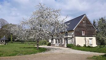 Peaceful Countryside Home