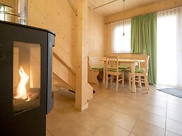 Attractive Chalet With Jacuzzi