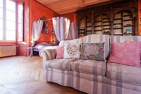 Castle Apartment in Chaleix Near Forest