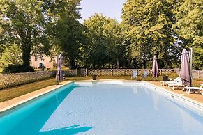 Castle Apartment in Chaleix Near Forest
