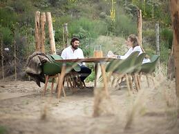 Modern, Trendy Nature Theme Lodge, Near the Sea