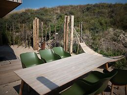 Modern, Trendy Nature Theme Lodge, Near the Sea