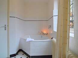 Charming Holiday Home in Hulshorst With Pool