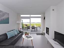 Modern and Tasteful House ith Private