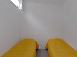 Modern and Tasteful House ith Private