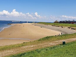 Modern, High-quality Chalet With Wifi Near the Oosterschelde