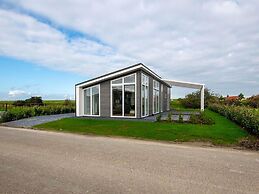 Modern, High-quality Chalet With Wifi Near the Oosterschelde