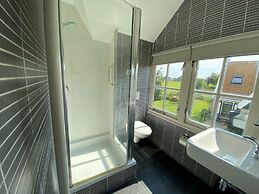 Cozy Villa with Garden near Wadden Sea