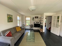 Cozy Villa with Garden near Wadden Sea
