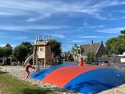 Cozy Villa with Garden near Wadden Sea