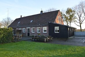 Farmhouse in Elsendorp Near Forest Trails