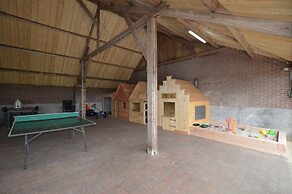 Farmhouse in Elsendorp Near Forest Trails