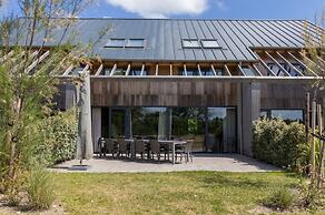 House in Vrouwenpolder near Beach