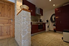 Wheelchair-friendly Escape
