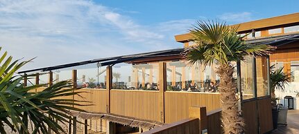 Modern Chalet With Sauna in Colijnsplaat