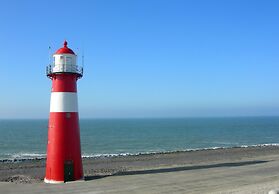 Modern Chalet With Sauna in Colijnsplaat
