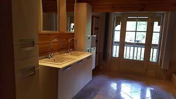 Spacious Stay Near Veluwe