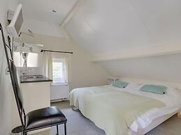 Design House With Fireplace at Bedafse Bergen