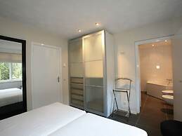 Design House With Fireplace at Bedafse Bergen