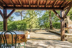 Quiet Holiday Home With Shared Pool