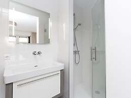 Thatched Villa With a Sauna at Tjeukemeer