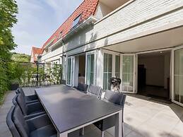Spacious Apartment in Koudekerke With Terrace