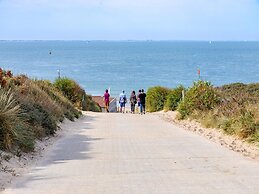 Spacious Apartment in Koudekerke With Terrace