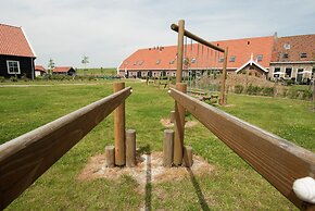 Group Accommodation 50 m From the Oosterschelde