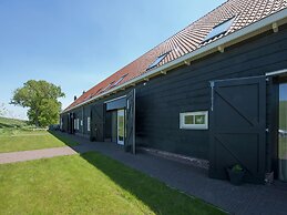Group Accommodation 50 m From the Oosterschelde