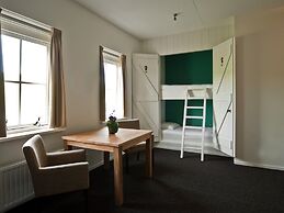 Group Accommodation 50 m From the Oosterschelde